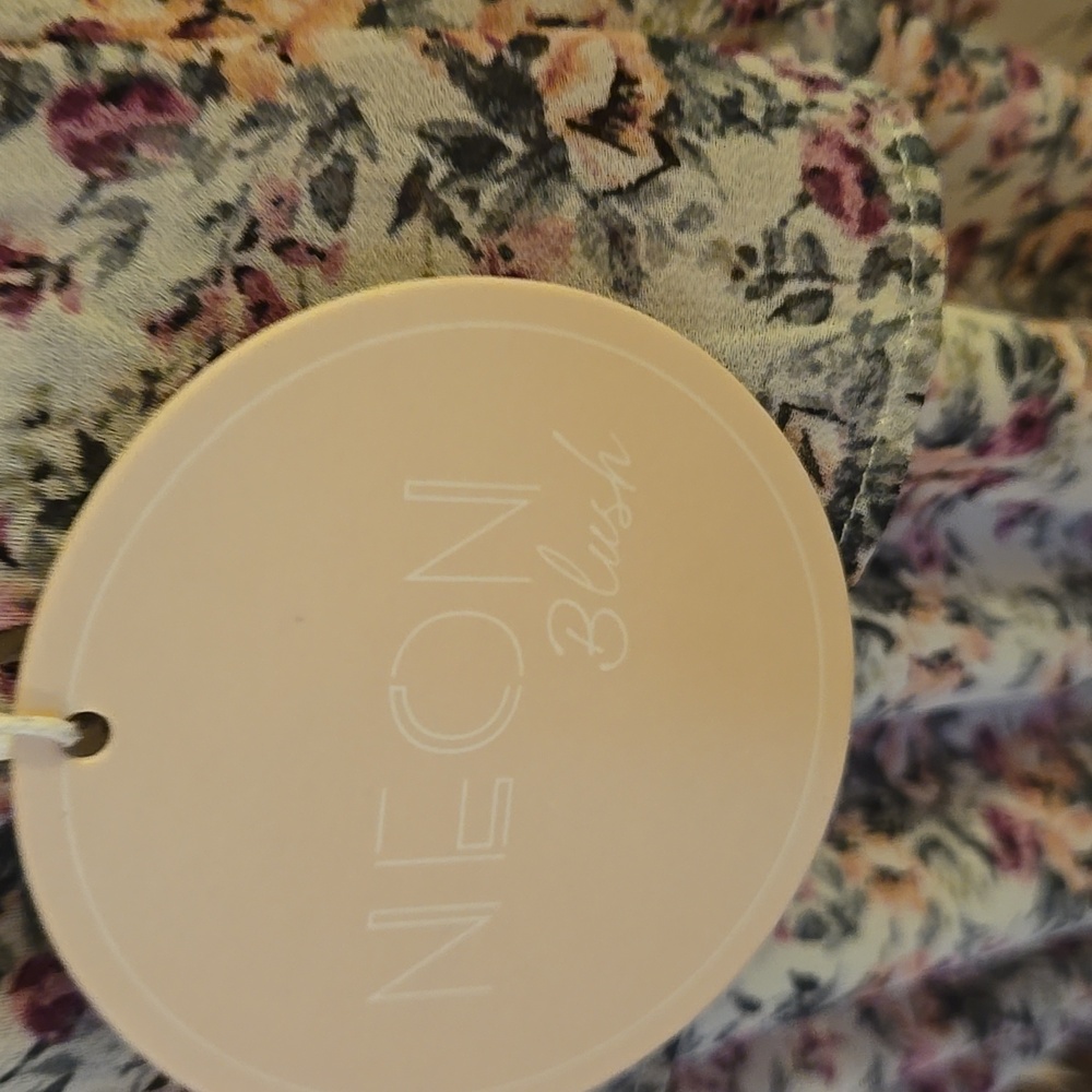 Chic Cream Floral Off-Shoulder Midi Dress NWT - Picture 13 of 15